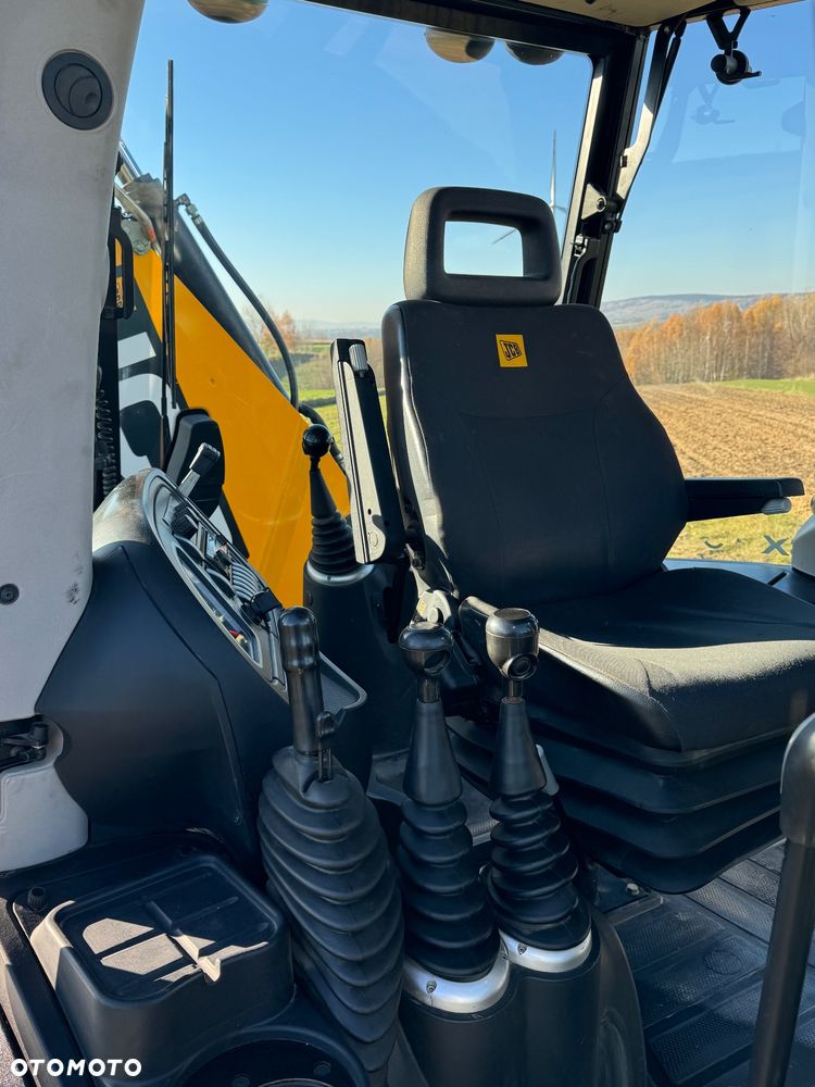 JCB 3CX / KOPARKO-ŁADOWARKA / 2019 ROK / 4200 MTH / KLIMATYZACJA / SPROWADZONA - 27