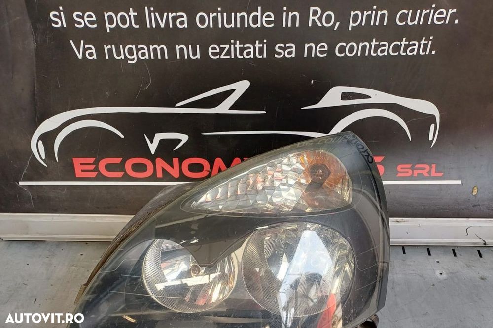 Far stanga Renault Clio 2 cod 8200228791 - 2