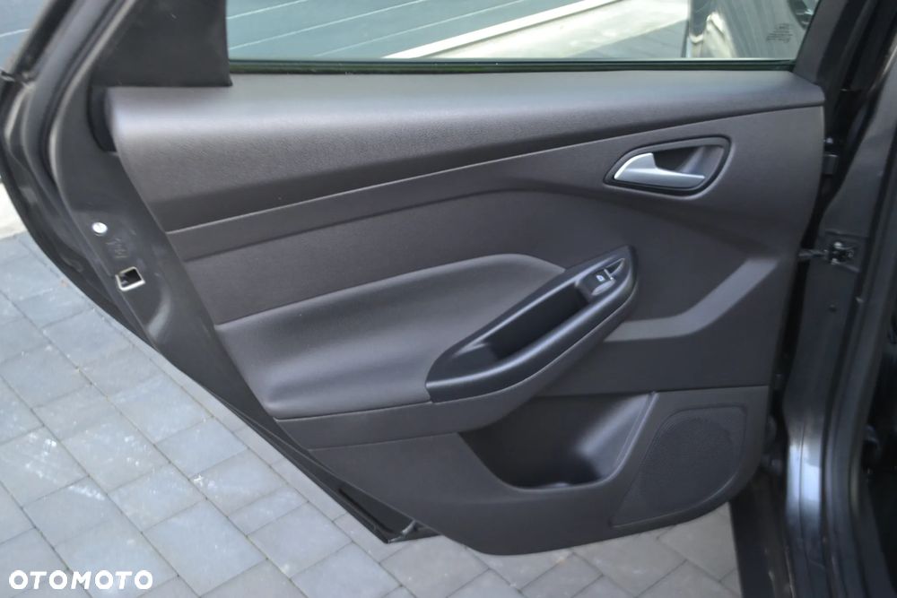 Ford Focus 1.5 EcoBoost Start-Stopp-System COOL&CONNECT - 29