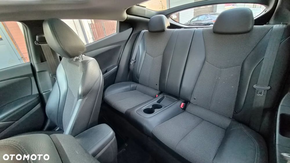 Hyundai Veloster 1.6 GDI Premium - 20