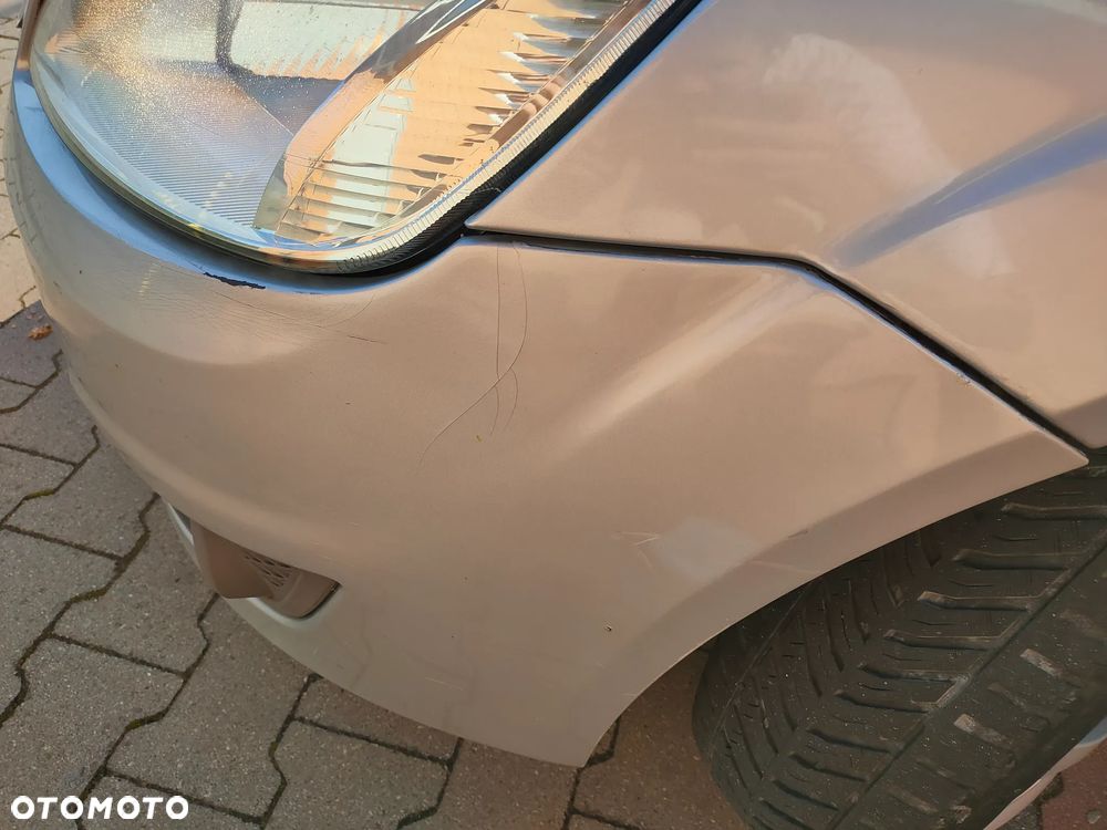 Ford Fiesta 1.3 - 10