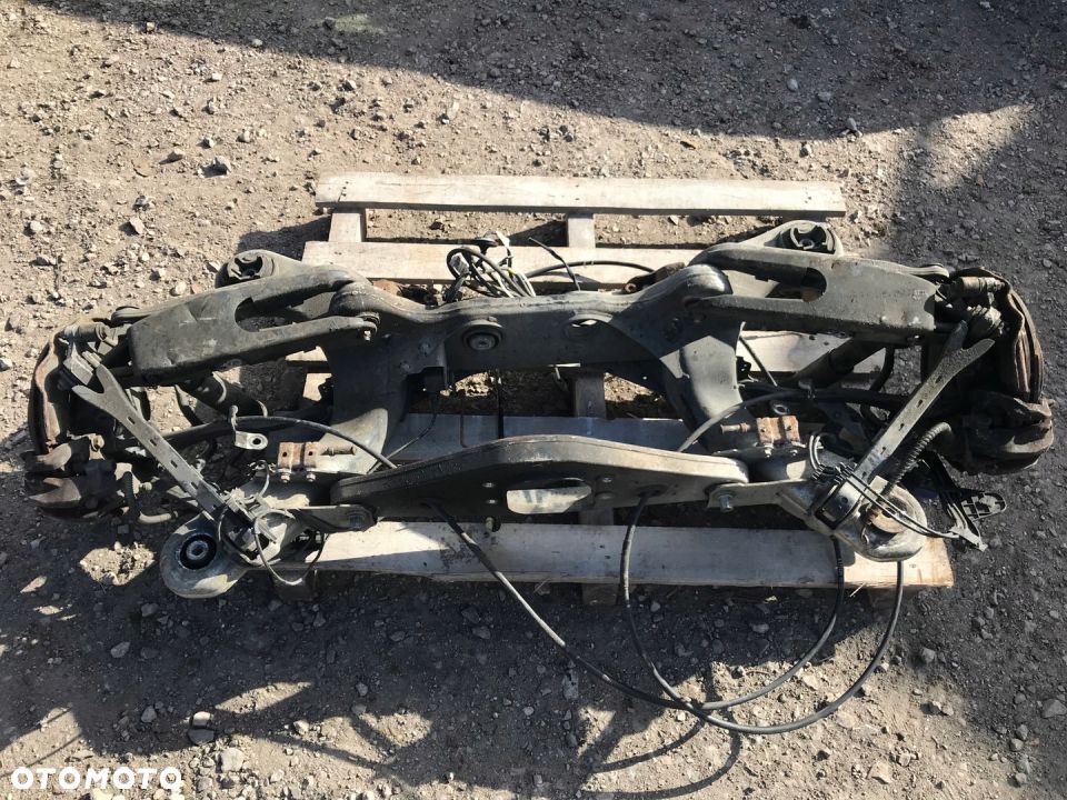 W211 zawieszenie belka wahacze tyl 3.0 CDI V6 NIVO - 6