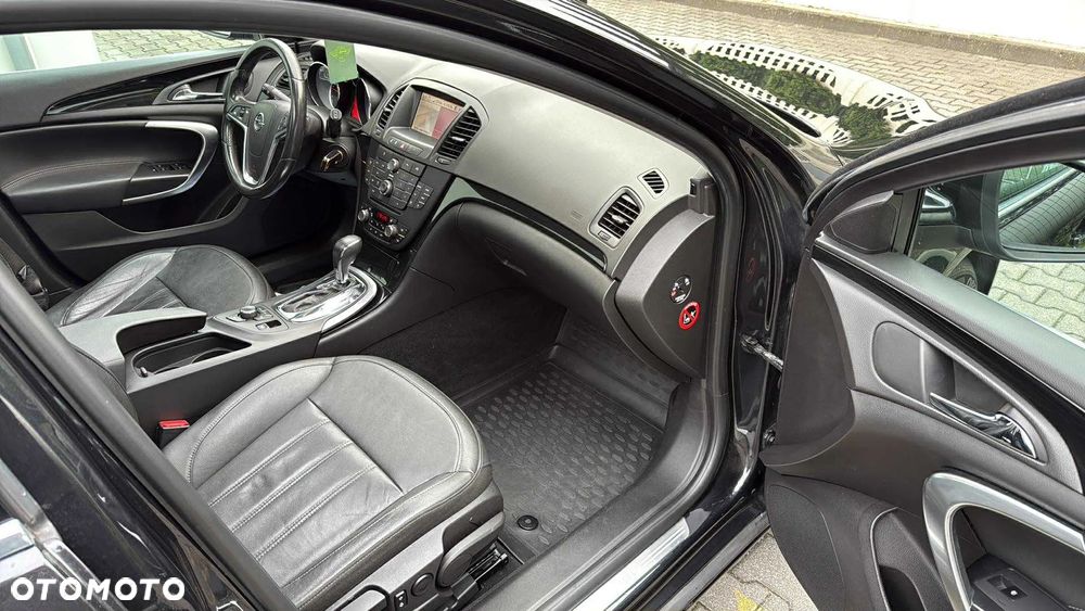 Opel Insignia - 12