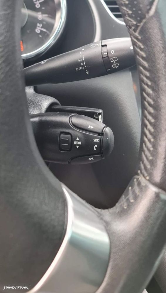 Peugeot 3008 1.6 BlueHDi Allure - 19