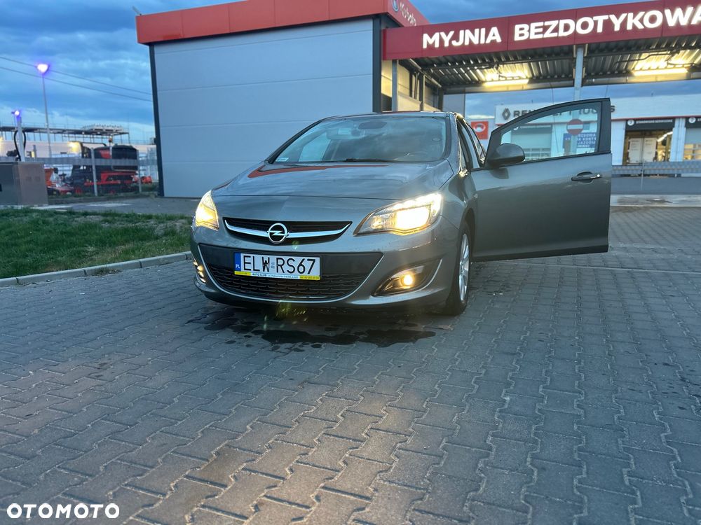 Opel Astra 1.4 T Executive EU6 - 9