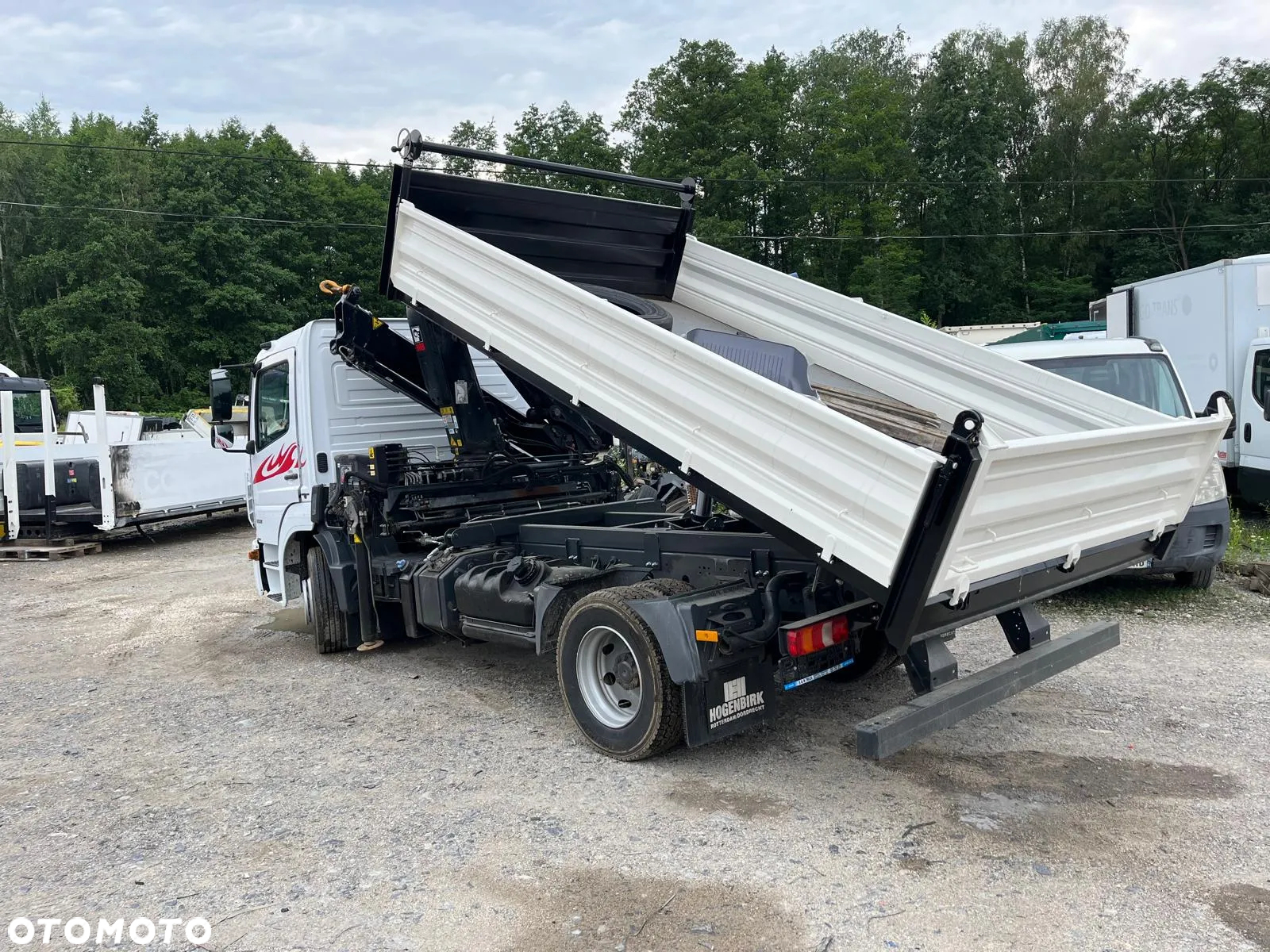 Mercedes-Benz Atego1327 - 4