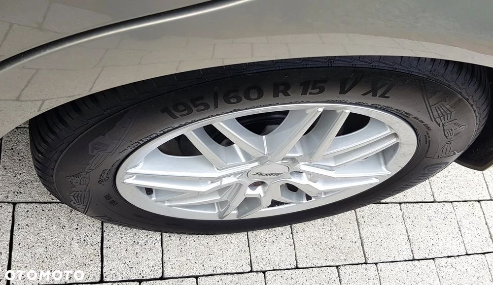 Ford B-MAX 1.4 Ambiente - 15