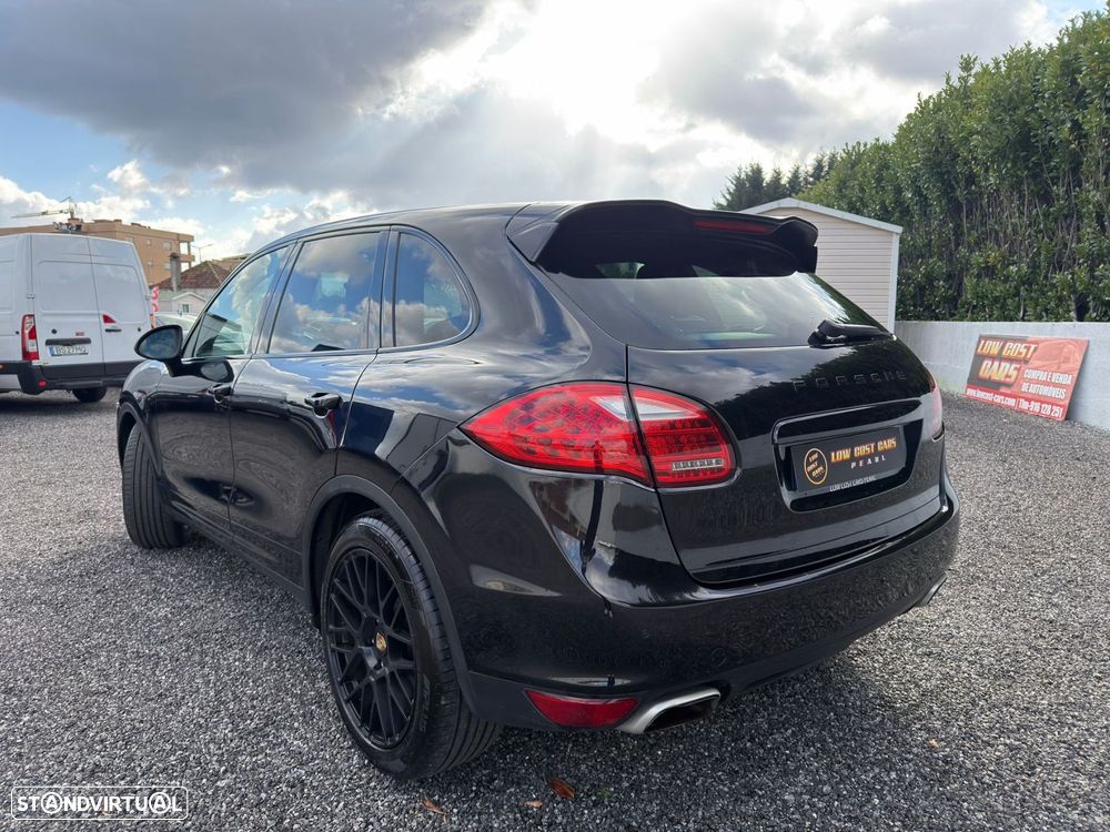 Porsche Cayenne - 5