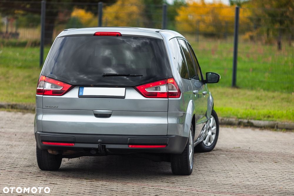 Ford Galaxy 2.0 TDCi DPF Ghia - 10