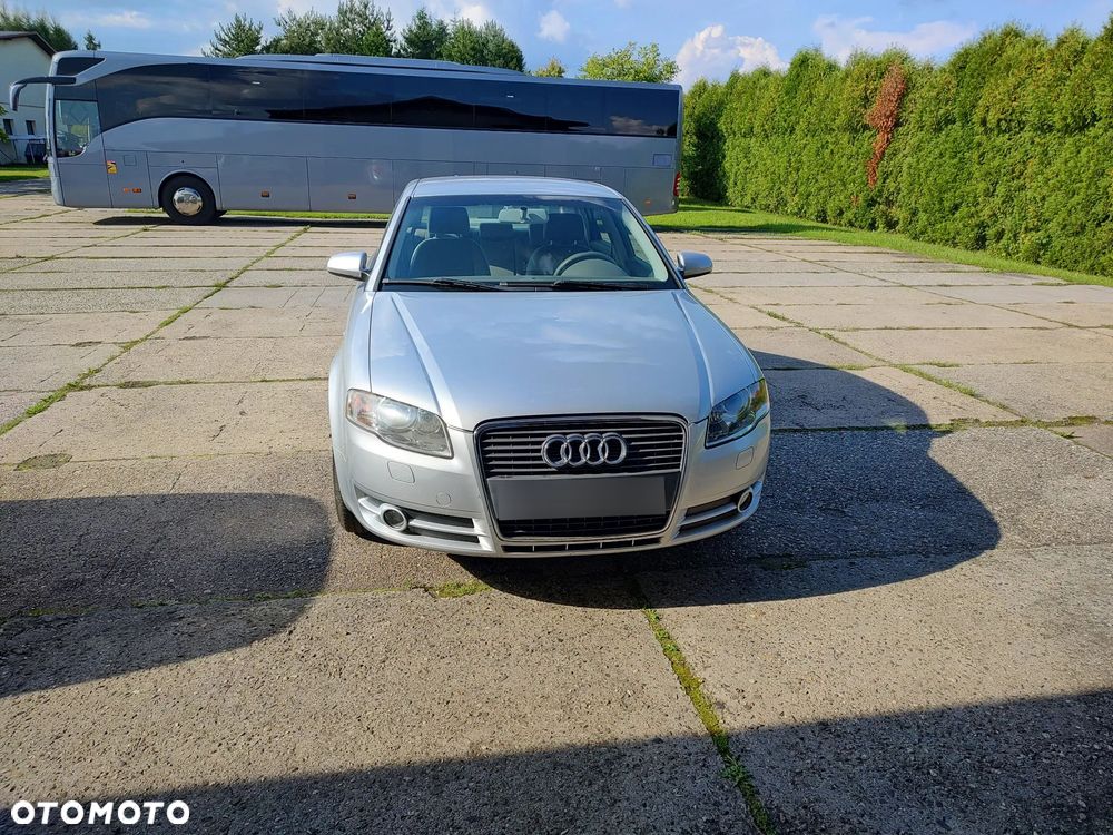 Audi A4 Limousine 2 - 23