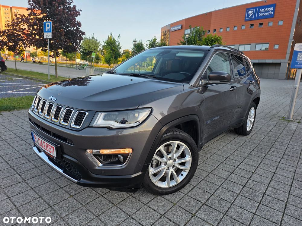 Jeep Compass - 1