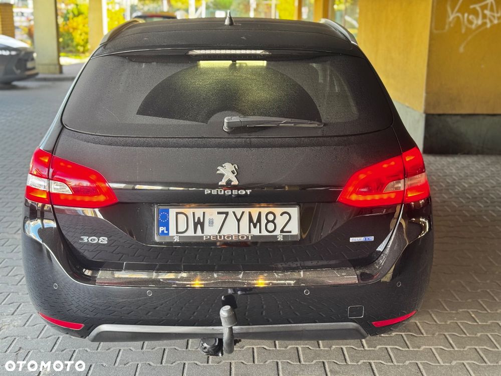 Peugeot 308 - 4