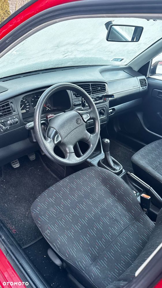 Volkswagen Golf - 13