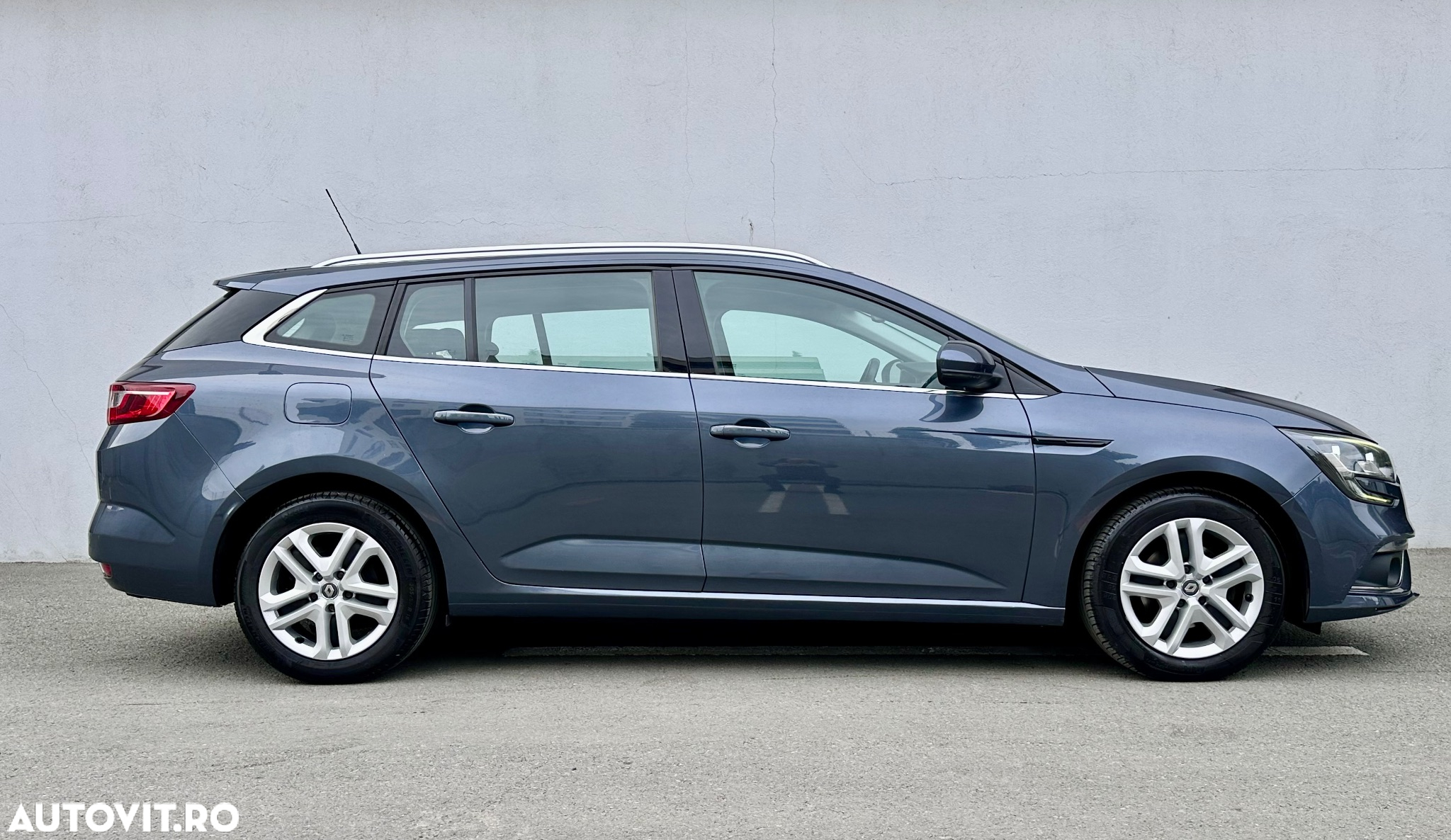 Renault Megane Grandtour BLUE dCi 115 EDC BUSINESS EDITION - 11