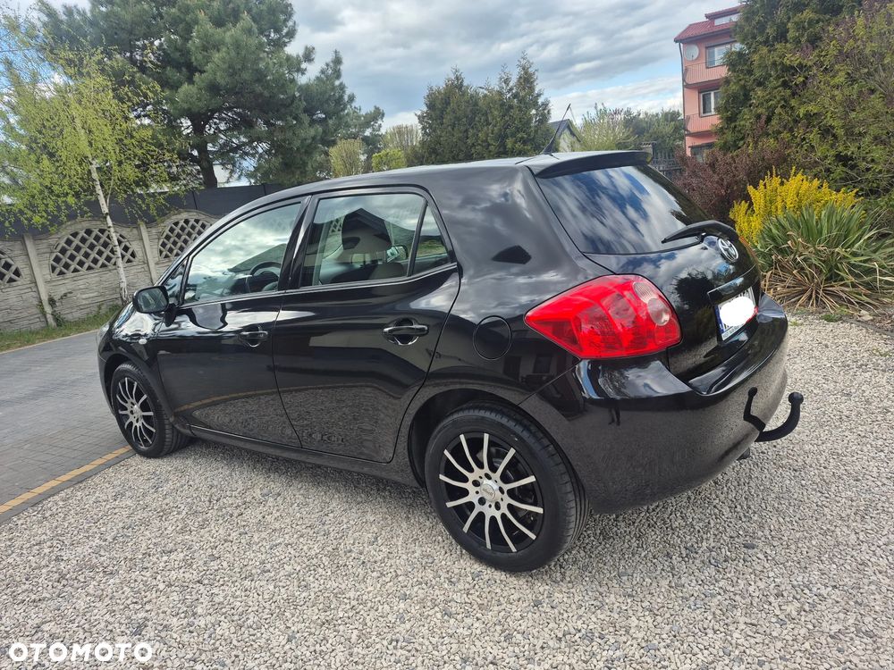 Toyota Auris 1.4 VVT-i Sol - 3