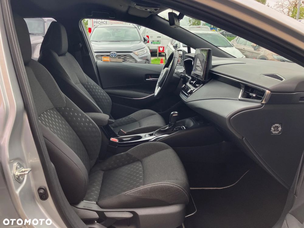 Toyota Corolla 1.8 Hybrid Comfort - 17