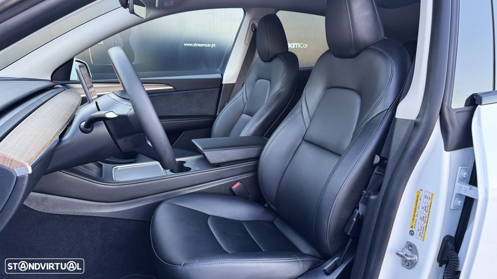 Tesla Model Y Standard - 13