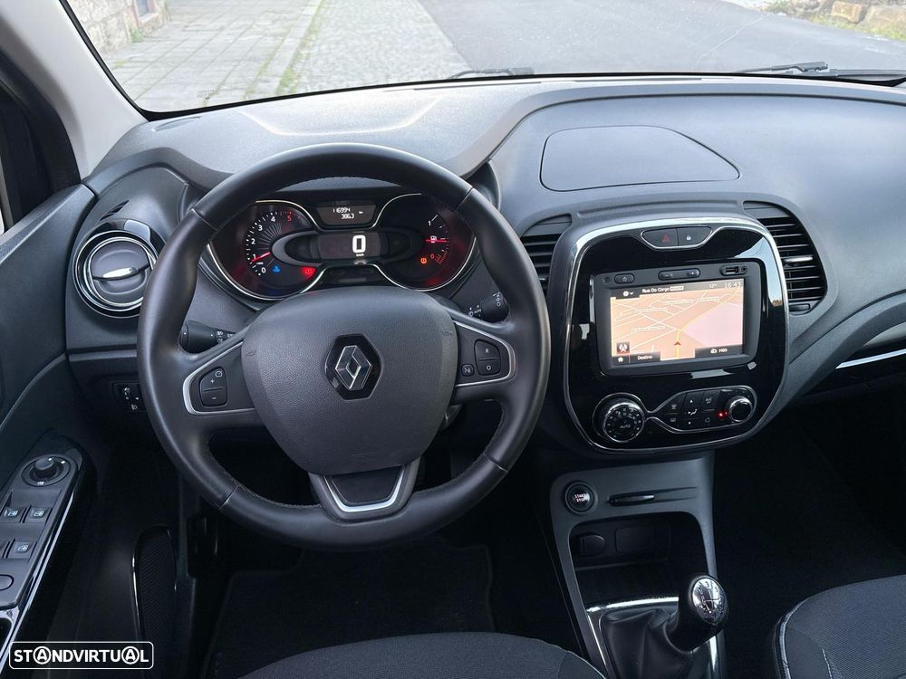Renault Captur 1.5 dCi Exclusive - 11