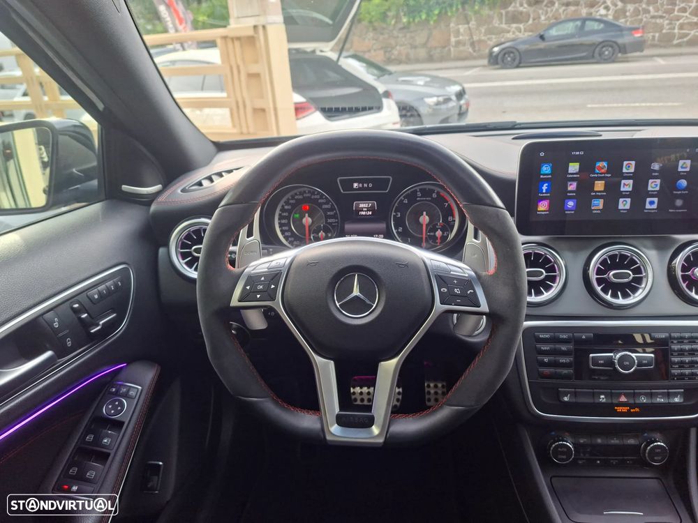 Mercedes-Benz GLA 45 AMG - 34
