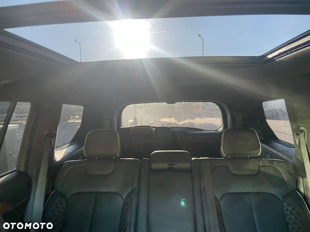 Jeep Grand Cherokee - 14