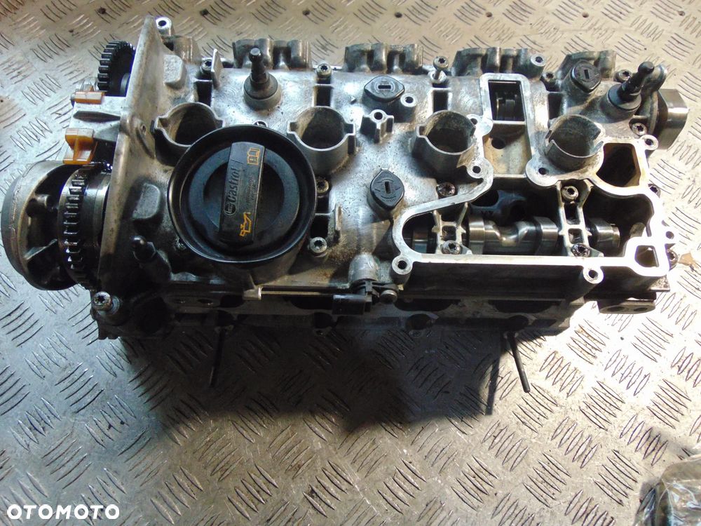 Głowica audi a4 b8 1,8/2,0 TFSI 06H103373J - 7