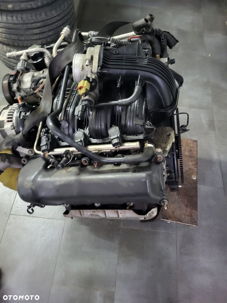Jeep liberty cherokee 3.7 silnik kompletny - 2