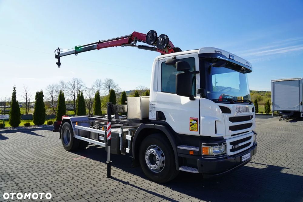 Scania P 250 / 4X2 / SIŁOWNIK DO WYWROTU /  + HDS HMF 635 K2 /  / MAX WYSÓW 7 M / STEROWANIE RADIOWE / ROTATOR /  EURO 6 - 8