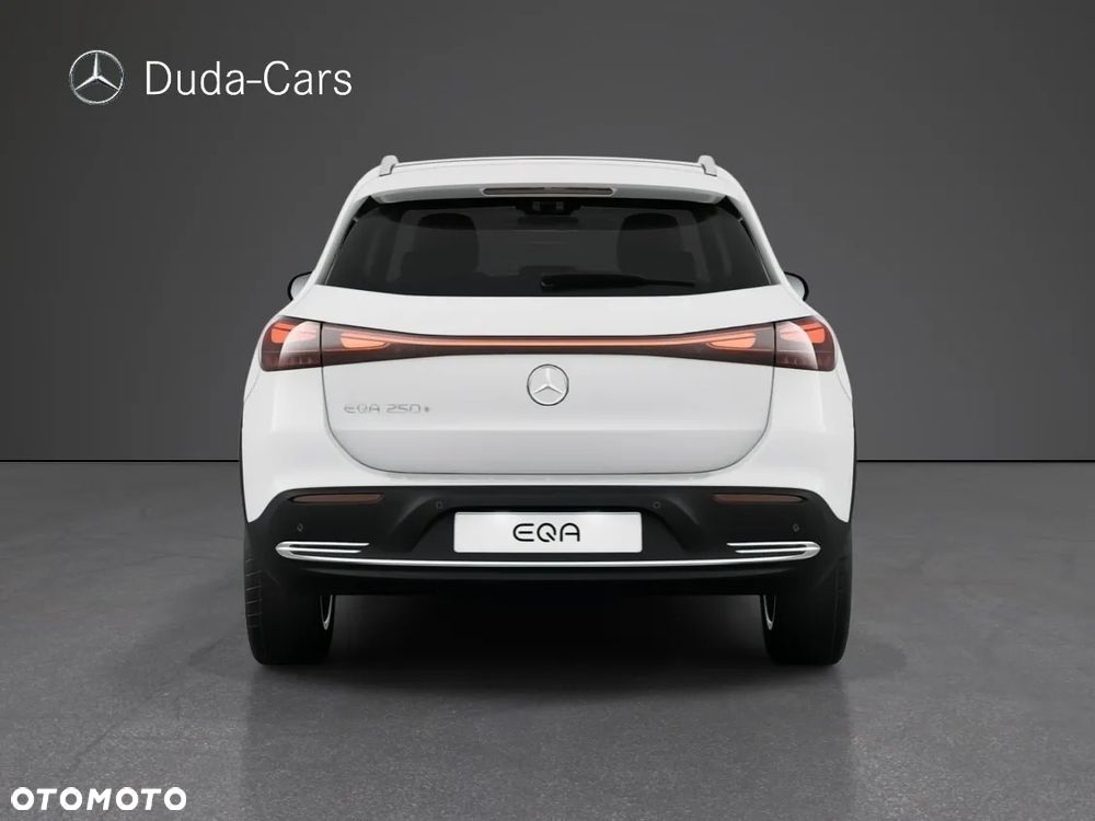 Mercedes-Benz EQA 250+ 70.5kWh Progressive - 6
