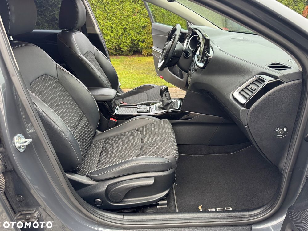 Kia Ceed 1.4 T-GDI OPF GT Line - 26