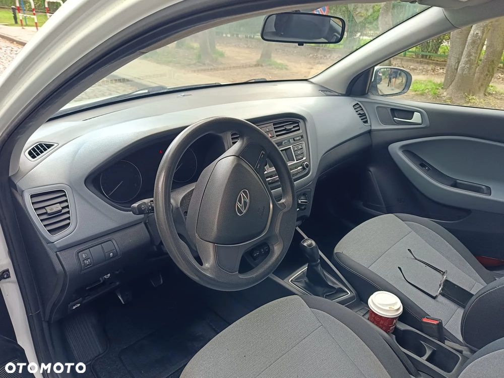 Hyundai i20 blue 1.2 Classic - 5