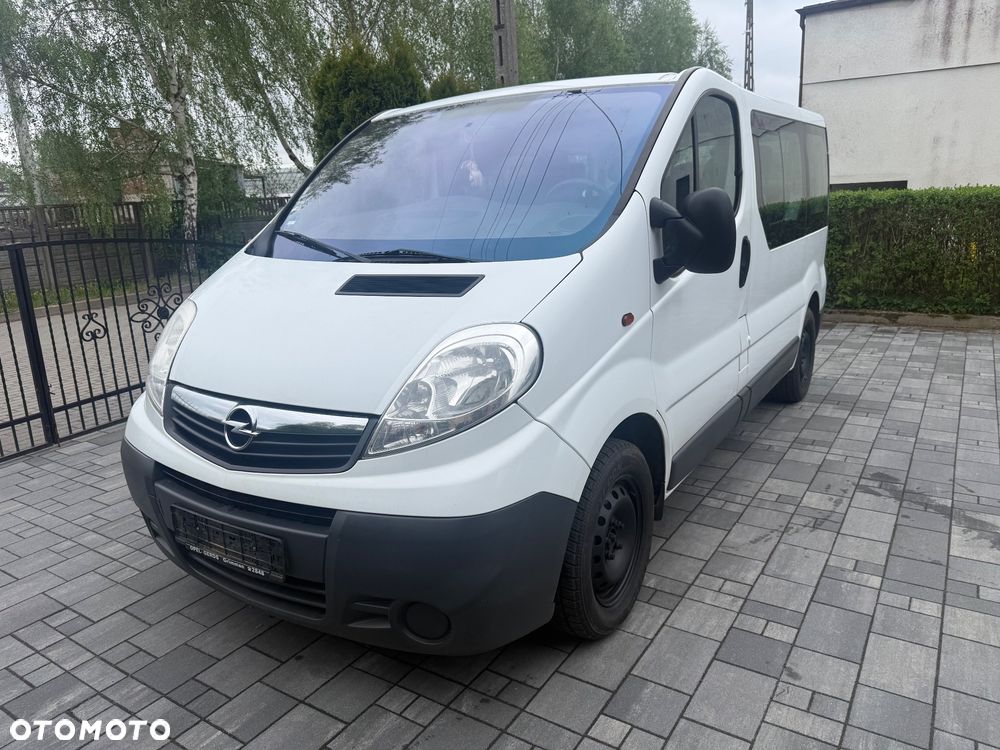 Opel Vivaro - 2