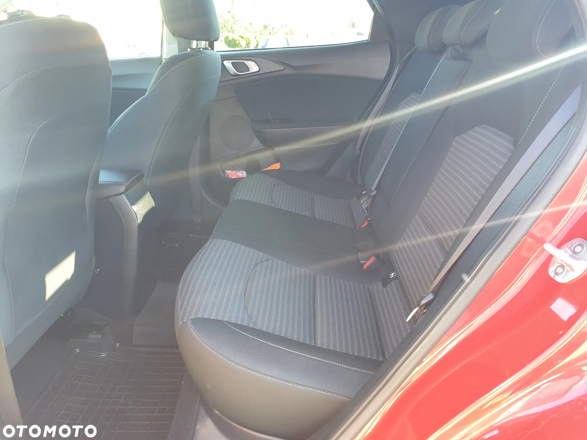 Kia XCeed 1.5 T-GDI M - 13