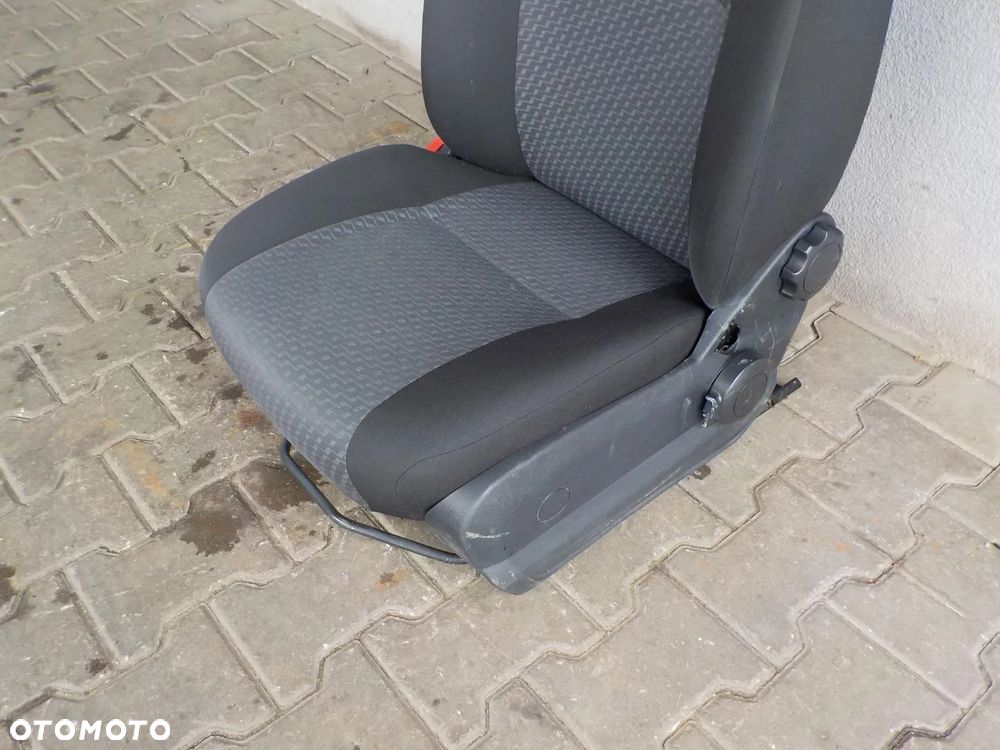 VW CRAFTER LIFT FOTEL SIEDZENIE KIEROWCY - 4