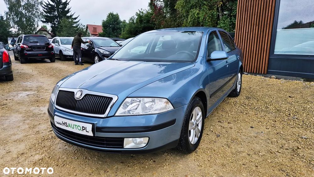 Skoda Octavia 1.6 Family Plus - 26