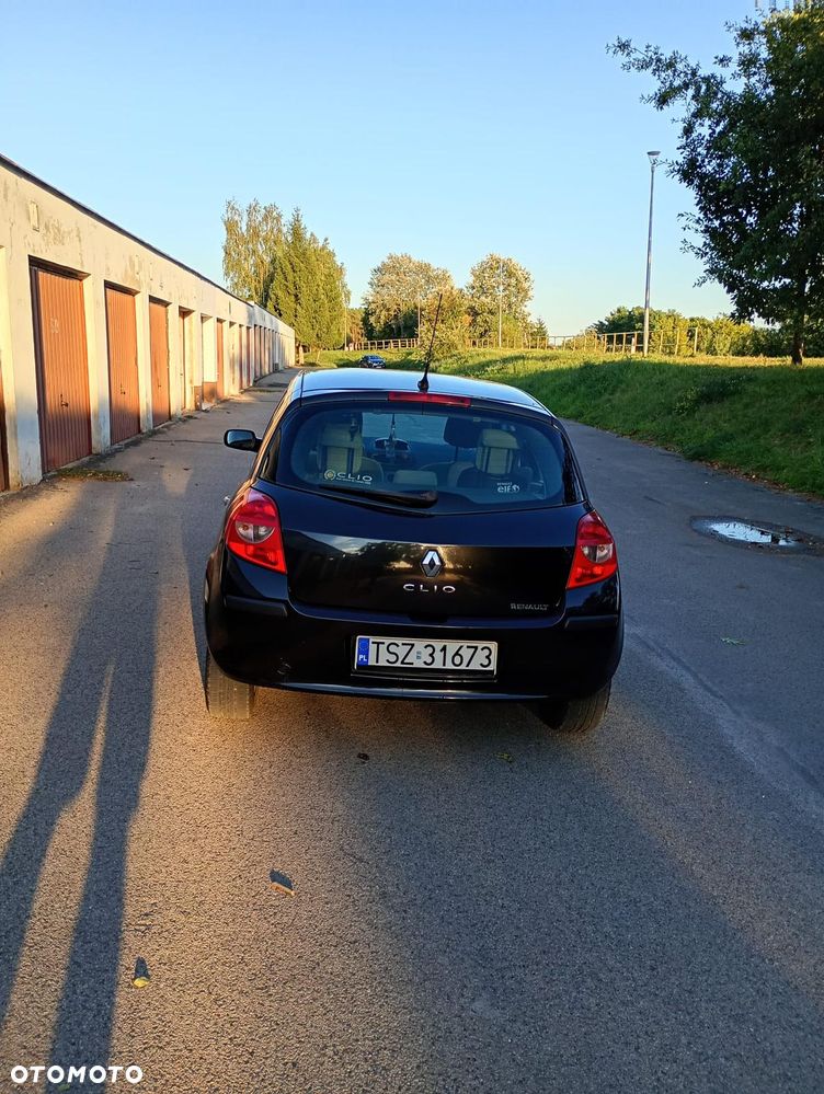 Renault Clio 1.5 dCi Extreme - 14