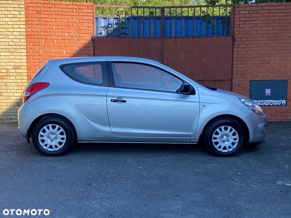 Hyundai i20 1.2 Classic + - 6