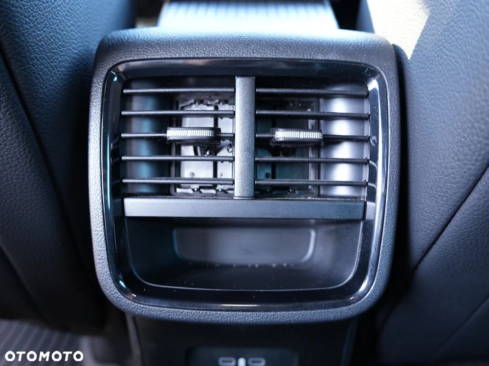 Skoda Octavia 2.0 TDI Sportline DSG - 35