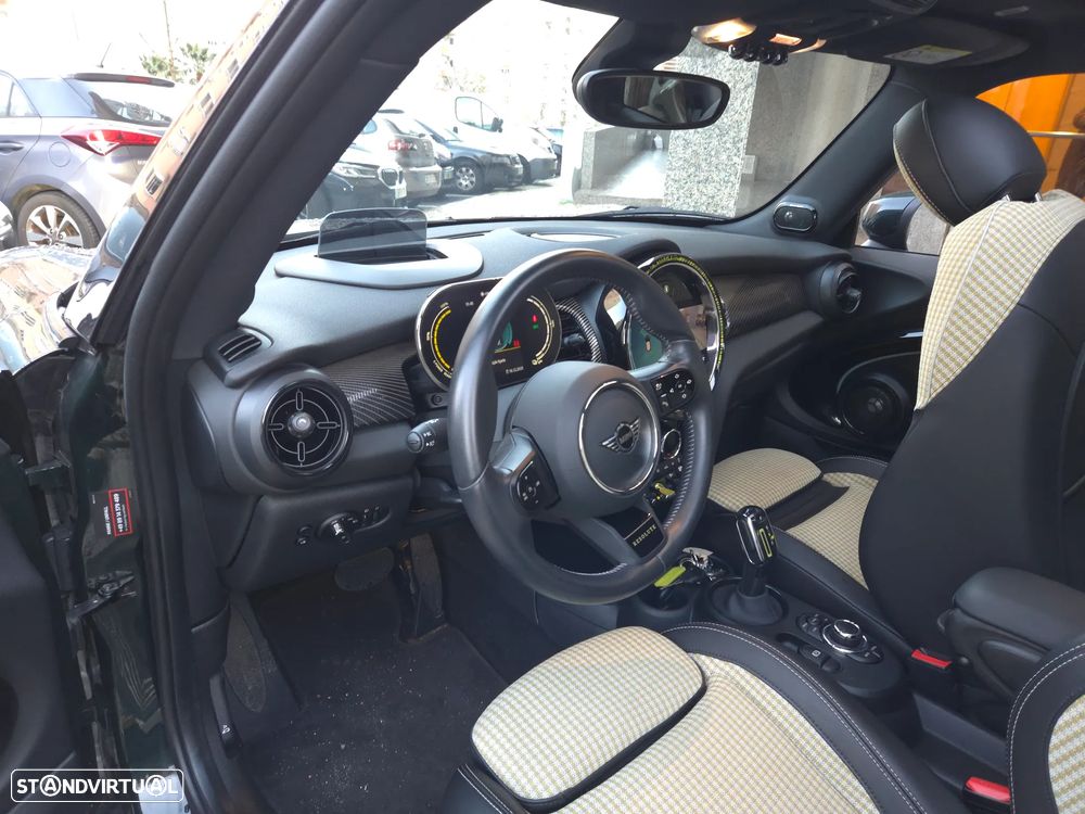MINI 3 Portas Cooper SE Premium Extra Resolute Edition - 20