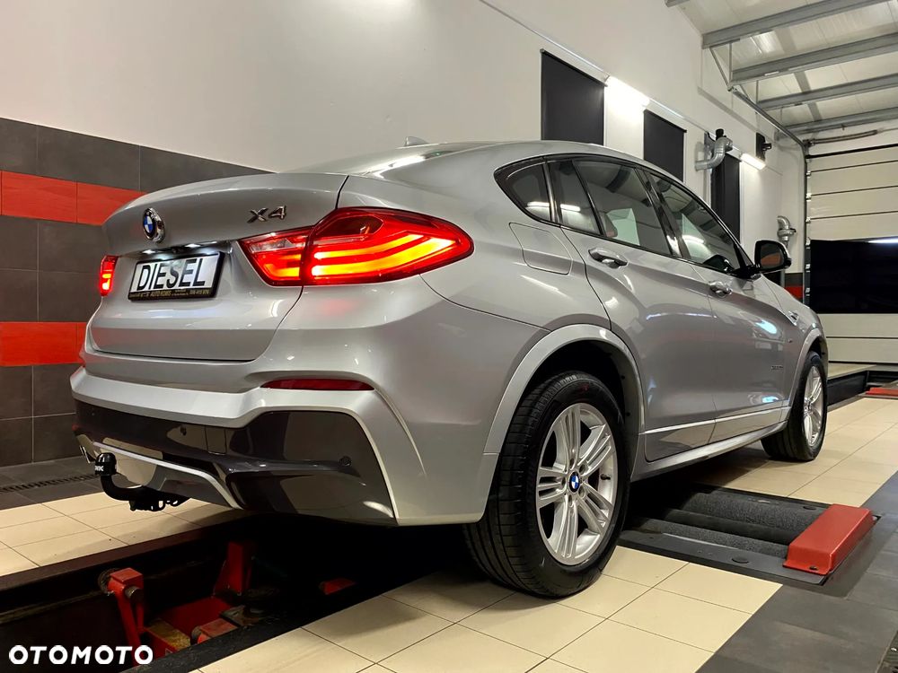 BMW X4 xDrive20d xLine - 12