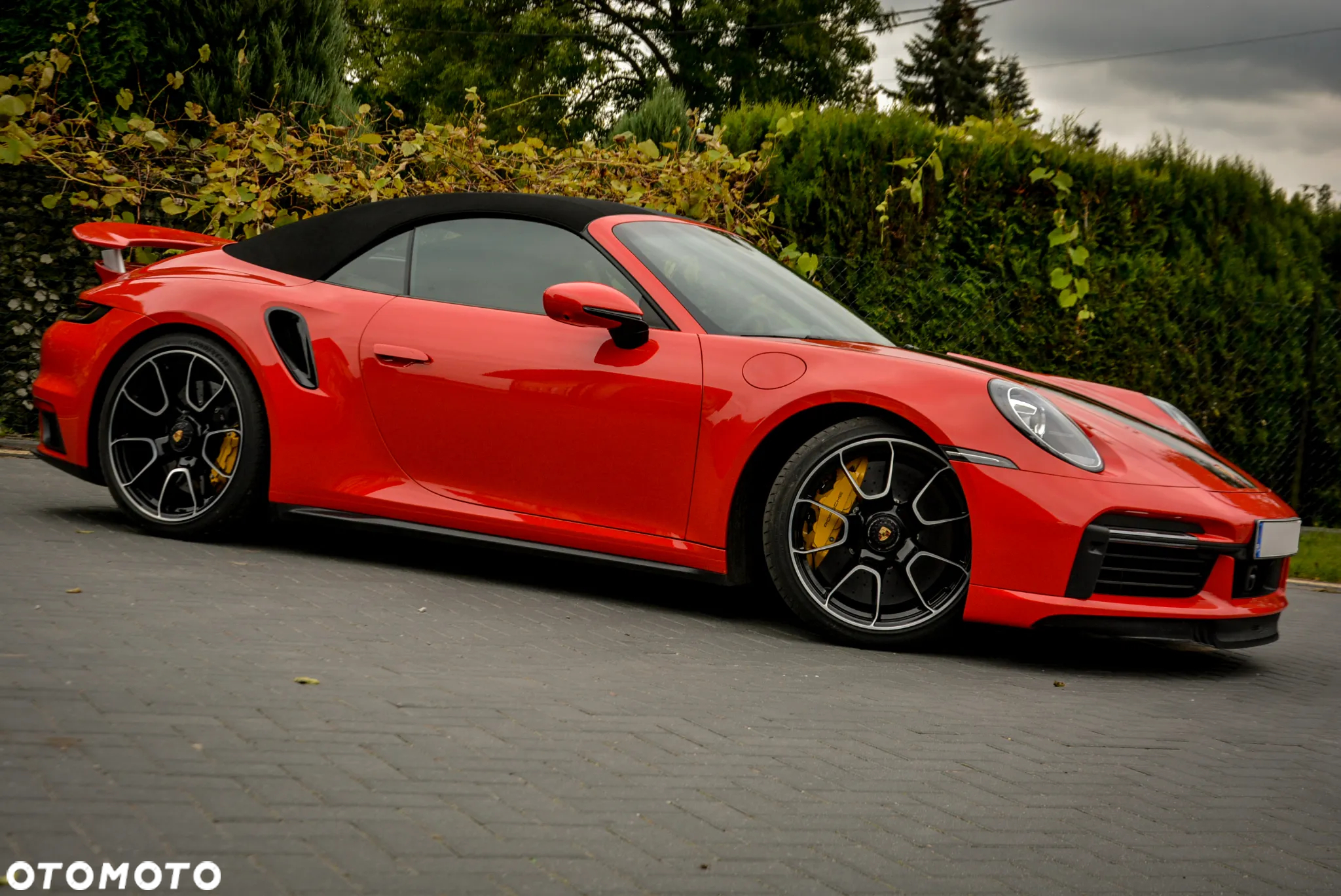 Porsche 911 Carrera Turbo S Cabrio - 9