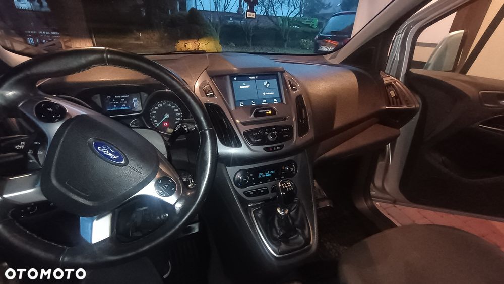 Ford Tourneo Connect Grand - 6
