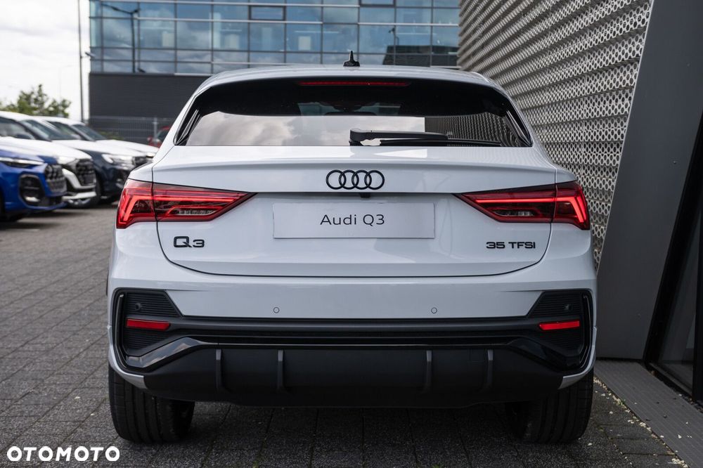Audi Q3 Sportback - 5