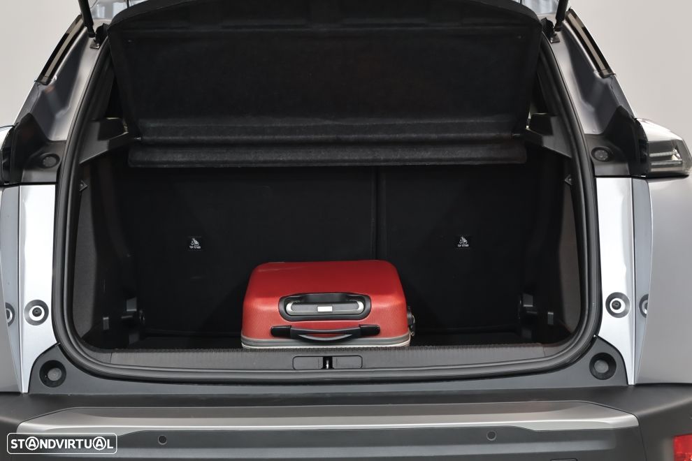 Peugeot 2008 1.2 PureTech Allure - 24