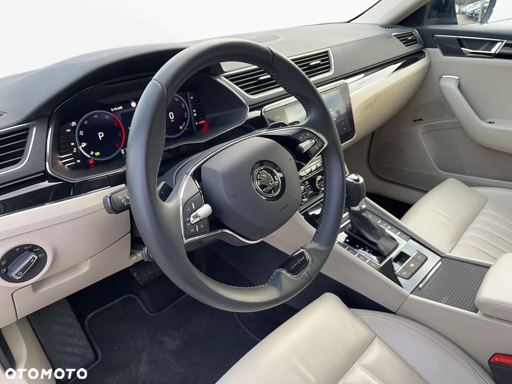 Skoda Superb 2.0 TDI SCR 4x4 L&K DSG - 20