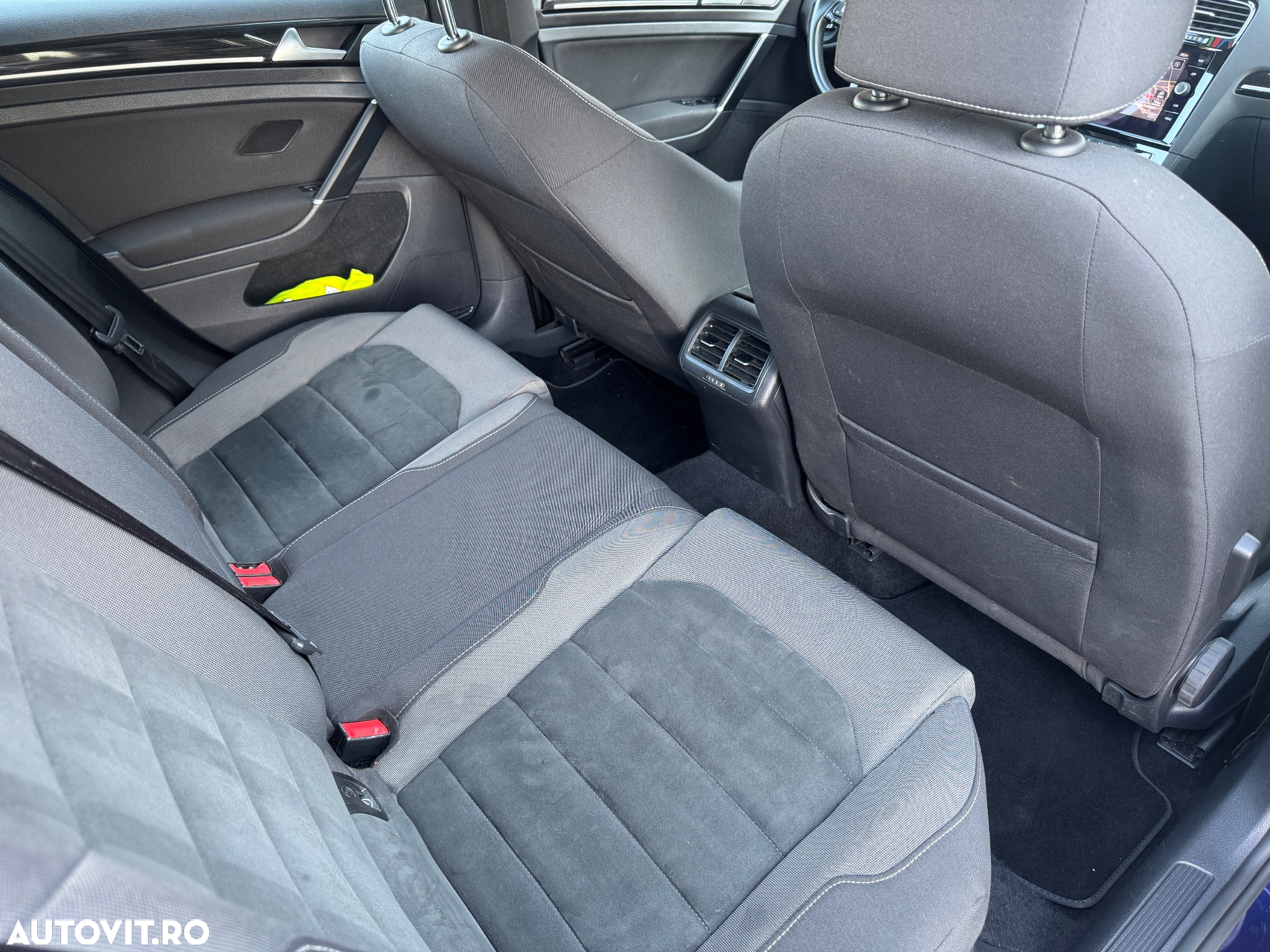 Volkswagen Golf 2.0 TDI DSG Highline - 9