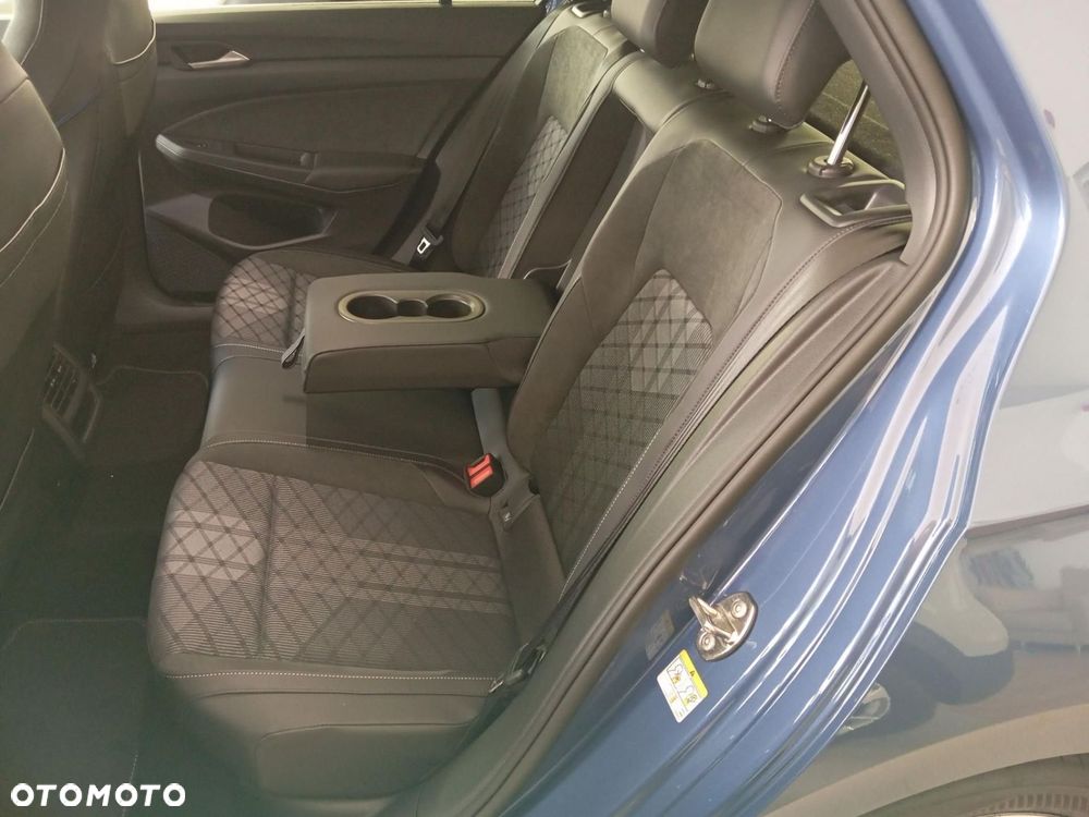 Volkswagen Golf - 18