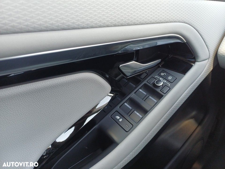 Land Rover Range Rover Evoque - 12