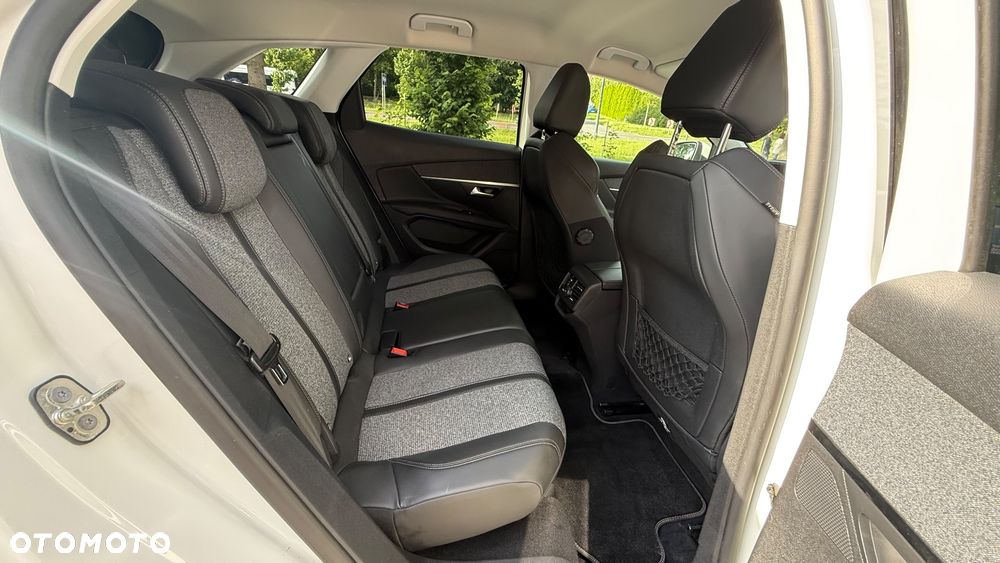 Peugeot 3008 PureTech 130 Stop & Start Allure - 20