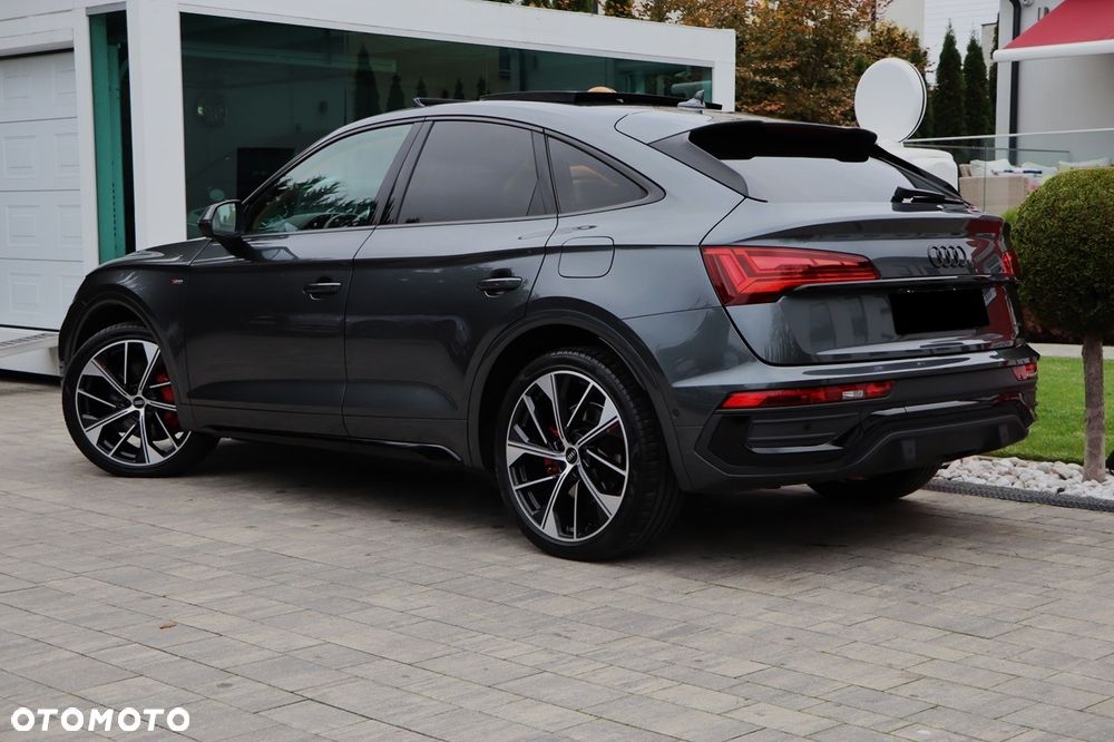 Audi Q5 Sportback - 6