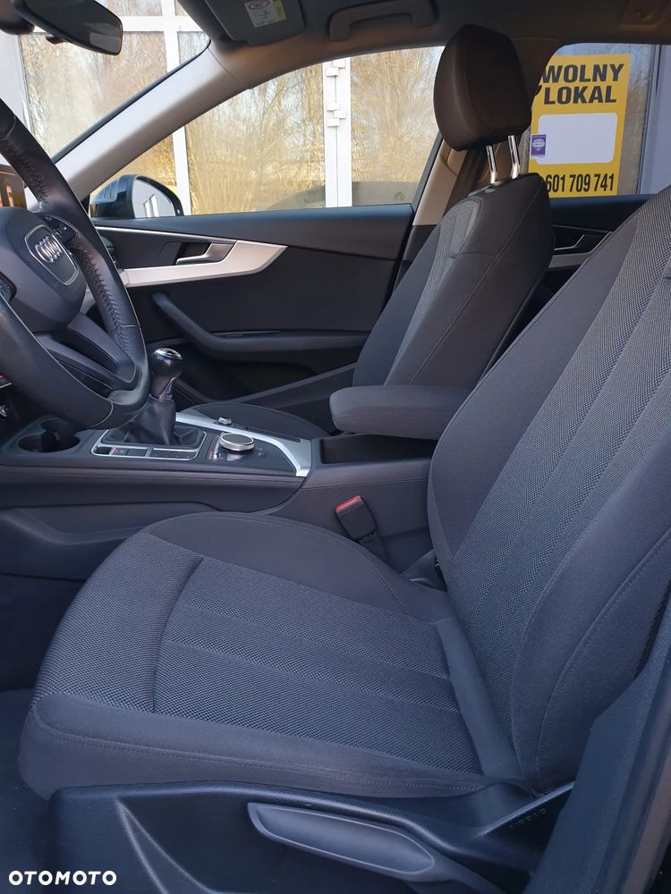 Audi A4 Avant 2.0 TDI ultra design - 22